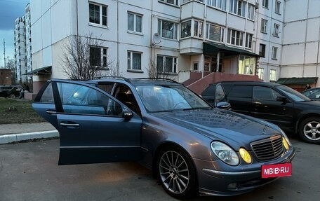 Mercedes-Benz E-Класс, 2003 год, 1 190 000 рублей, 3 фотография
