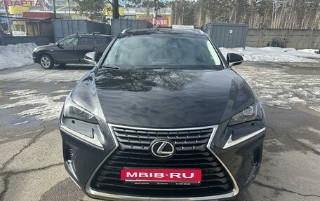 Lexus NX I, 2018 год, 3 600 000 рублей, 2 фотография
