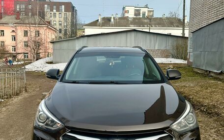 Hyundai Santa Fe III рестайлинг, 2017 год, 2 300 000 рублей, 2 фотография