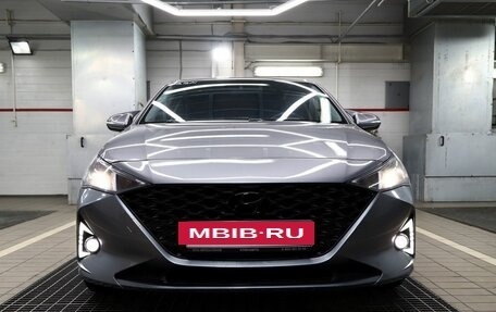 Hyundai Solaris II рестайлинг, 2021 год, 1 850 000 рублей, 3 фотография