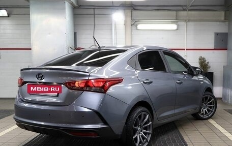 Hyundai Solaris II рестайлинг, 2021 год, 1 850 000 рублей, 2 фотография
