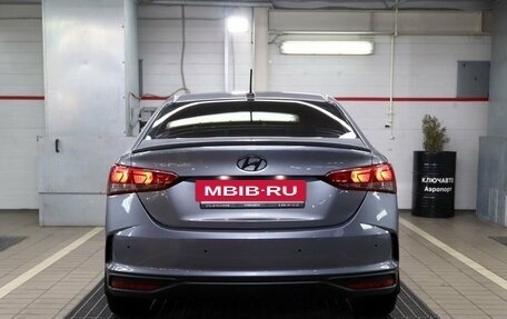 Hyundai Solaris II рестайлинг, 2021 год, 1 850 000 рублей, 4 фотография