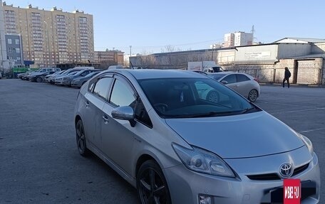 Toyota Prius, 2010 год, 1 050 000 рублей, 2 фотография