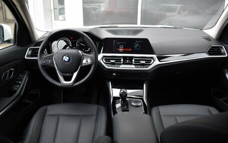 BMW 3 серия, 2020 год, 3 800 000 рублей, 6 фотография