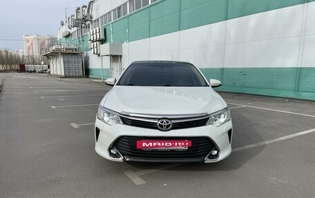 Toyota Camry, 2015 год, 2 180 000 рублей, 3 фотография