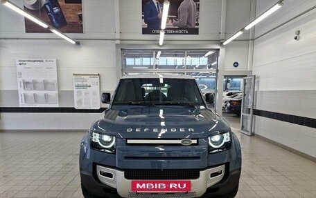 Land Rover Defender II, 2021 год, 6 570 000 рублей, 2 фотография