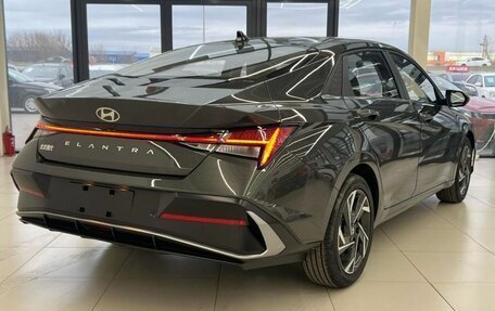 Hyundai Elantra, 2023 год, 2 600 000 рублей, 7 фотография