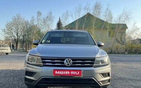 Volkswagen Tiguan II, 2019 год, 2 750 000 рублей, 1 фотография