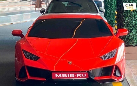 Lamborghini Huracán, 2020 год, 20 000 000 рублей, 2 фотография