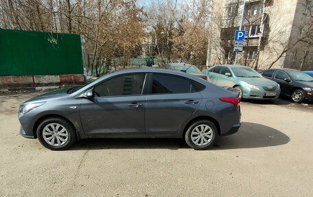 Hyundai Accent IV, 2021 год, 2 300 000 рублей, 3 фотография