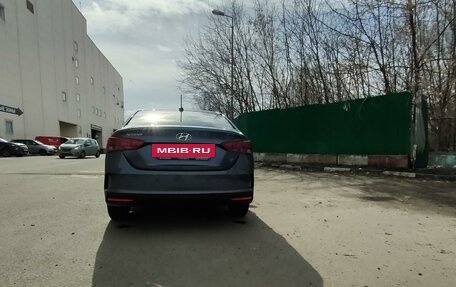 Hyundai Accent IV, 2021 год, 2 300 000 рублей, 4 фотография
