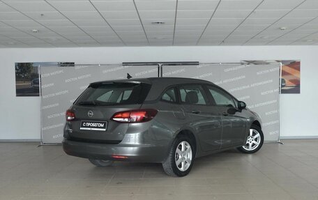 Opel Astra K, 2018 год, 1 600 000 рублей, 2 фотография
