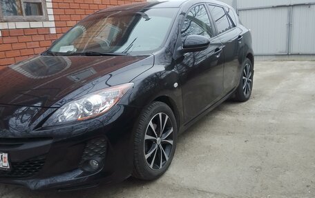 Mazda 3, 2012 год, 1 350 000 рублей, 2 фотография