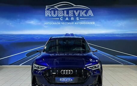Audi e-tron Sportback I, 2021 год, 5 777 000 рублей, 2 фотография