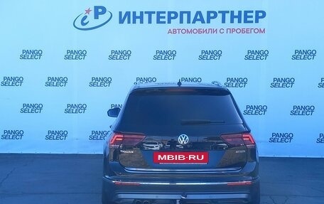 Volkswagen Tiguan II, 2018 год, 2 832 000 рублей, 6 фотография