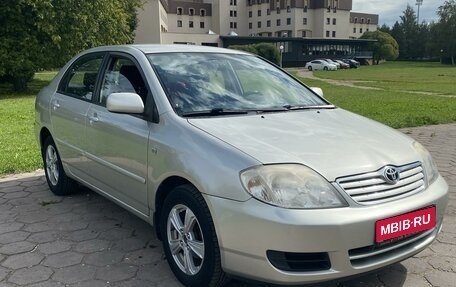 Toyota Corolla, 2004 год, 635 000 рублей, 1 фотография
