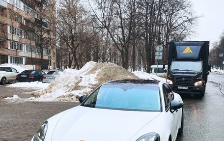 Porsche Panamera II рестайлинг, 2019 год, 8 999 999 рублей, 3 фотография