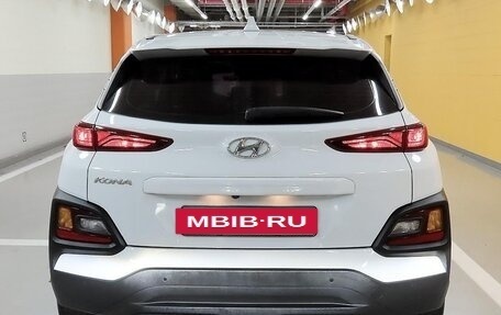 Hyundai Kona I, 2021 год, 1 670 000 рублей, 4 фотография