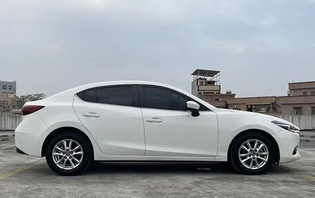 Mazda 3, 2021 год, 1 650 000 рублей, 4 фотография