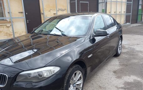 BMW 5 серия, 2010 год, 1 520 000 рублей, 2 фотография