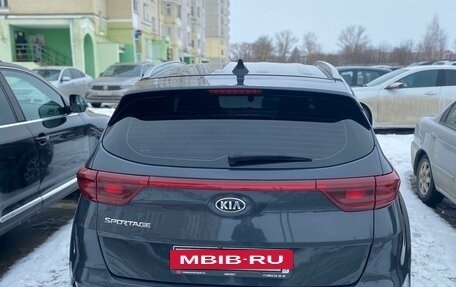 KIA Sportage IV рестайлинг, 2018 год, 2 550 000 рублей, 4 фотография