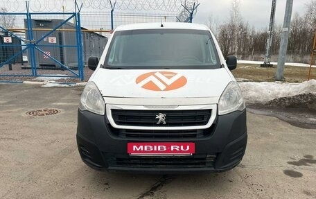 Peugeot Partner II рестайлинг 2, 2016 год, 880 000 рублей, 3 фотография