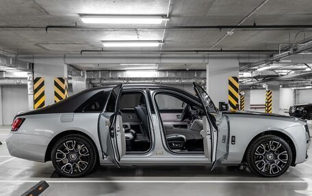 Rolls-Royce Ghost Series II рестайлинг, 2023 год, 60 000 000 рублей, 6 фотография