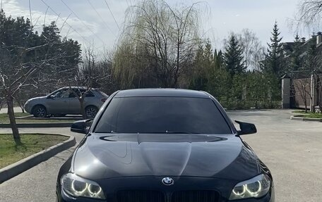 BMW 5 серия, 2013 год, 2 100 000 рублей, 2 фотография
