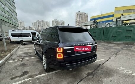 Land Rover Range Rover IV рестайлинг, 2018 год, 10 900 000 рублей, 3 фотография