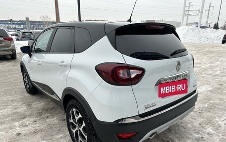 Renault Kaptur I рестайлинг, 2018 год, 1 780 000 рублей, 6 фотография