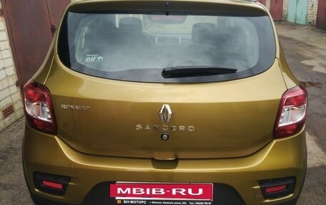 Renault Sandero II рестайлинг, 2015 год, 1 300 000 рублей, 3 фотография
