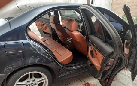 BMW 5 серия, 2003 год, 400 000 рублей, 2 фотография
