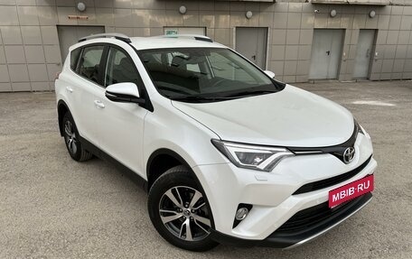 Toyota RAV4, 2019 год, 2 950 000 рублей, 1 фотография