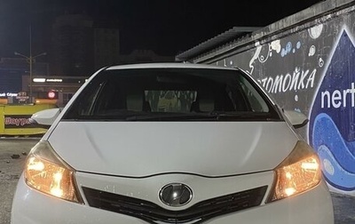 Toyota Vitz, 2012 год, 735 000 рублей, 1 фотография
