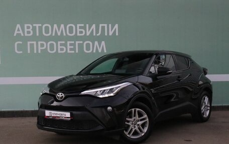 Toyota C-HR I рестайлинг, 2022 год, 2 820 000 рублей, 1 фотография