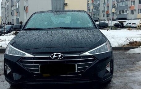 Hyundai Elantra VI рестайлинг, 2019 год, 1 950 000 рублей, 1 фотография