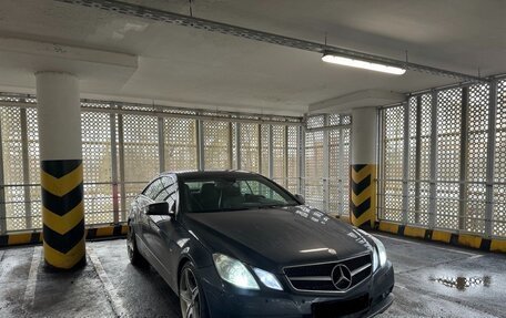 Mercedes-Benz E-Класс, 2011 год, 1 350 000 рублей, 1 фотография