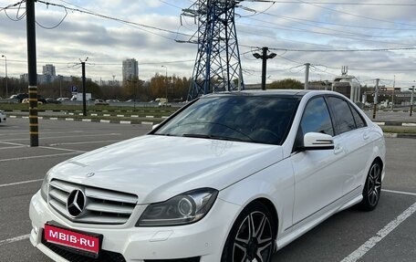 Mercedes-Benz C-Класс, 2012 год, 2 500 000 рублей, 1 фотография