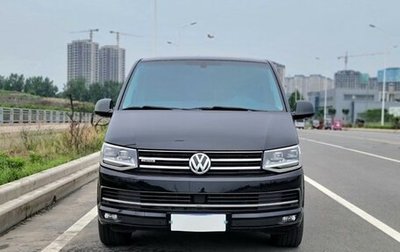 Volkswagen Multivan T6 рестайлинг, 2019 год, 4 500 651 рублей, 1 фотография