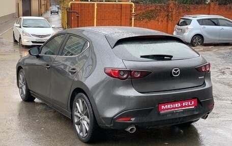 Mazda 3, 2020 год, 2 300 000 рублей, 4 фотография