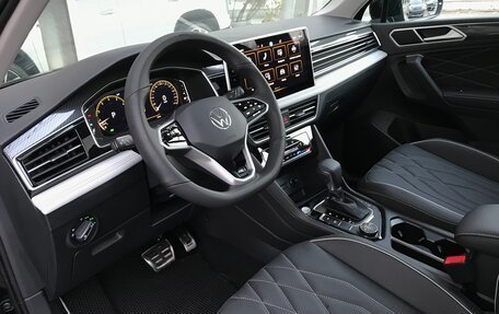 Volkswagen Tiguan II, 2023 год, 5 850 000 рублей, 5 фотография