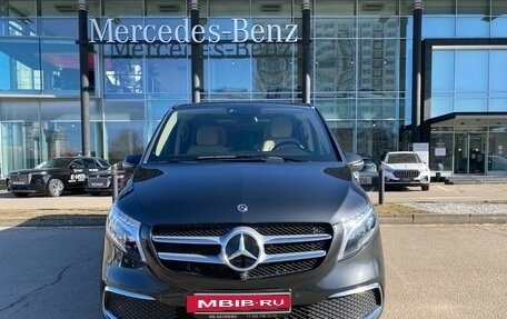 Mercedes-Benz V-Класс, 2020 год, 8 150 000 рублей, 2 фотография