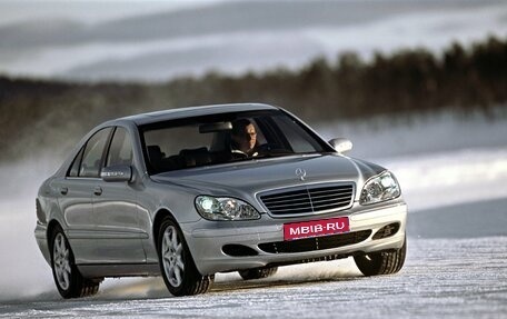 Mercedes-Benz S-Класс, 2005 год, 1 350 000 рублей, 1 фотография