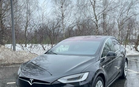 Tesla Model X I, 2018 год, 4 600 000 рублей, 1 фотография