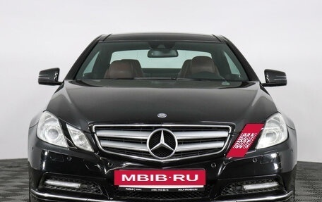 Mercedes-Benz E-Класс, 2011 год, 1 900 000 рублей, 2 фотография