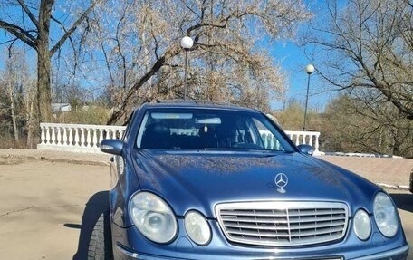 Mercedes-Benz E-Класс, 2003 год, 799 900 рублей, 1 фотография