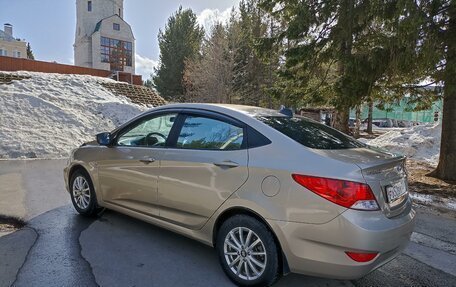 Hyundai Solaris II рестайлинг, 2011 год, 840 000 рублей, 8 фотография