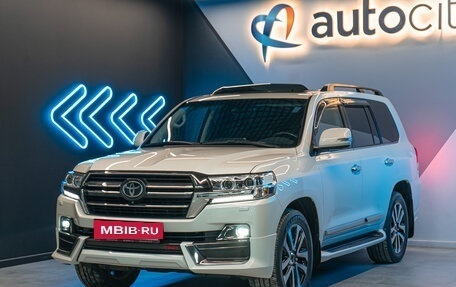 Toyota Land Cruiser 200, 2019 год, 8 685 000 рублей, 5 фотография