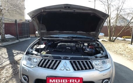 Mitsubishi Pajero Sport II рестайлинг, 2012 год, 1 700 000 рублей, 3 фотография