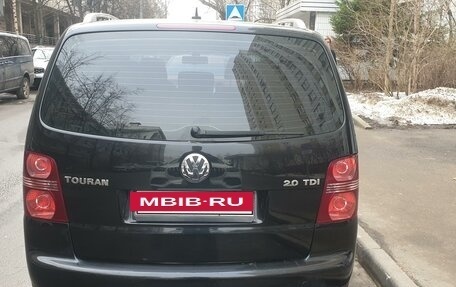 Volkswagen Touran III, 2008 год, 805 000 рублей, 3 фотография